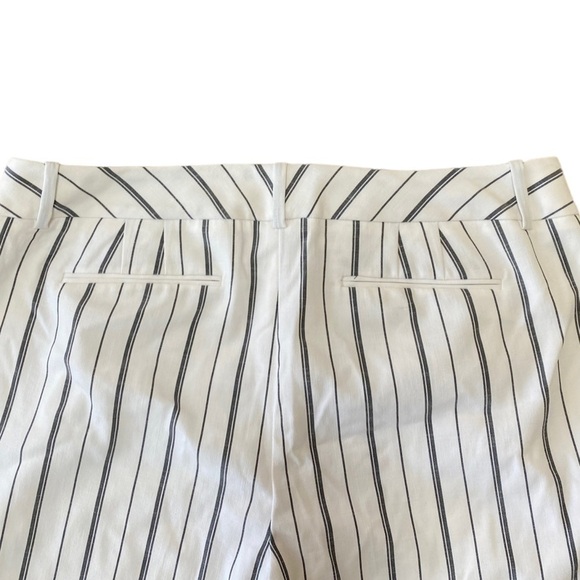 Calvin Klein Ankle Pants Size 14W White Gray Stripe Retail 99.00 NWT - Picture 3 of 5